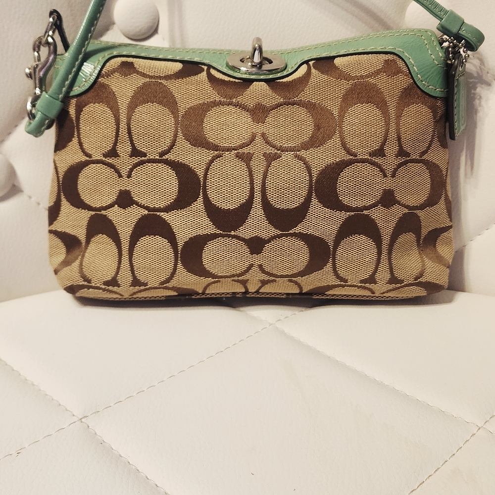 VINTAGE COACH Signature Turn-lock Jacquard C Brown and Turquoise Wristlet - Picture 4 of 12